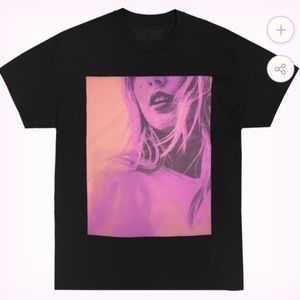 Taylor Swift Lover tee - size medium